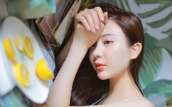 国色天香一卡2卡三卡4卡乱码